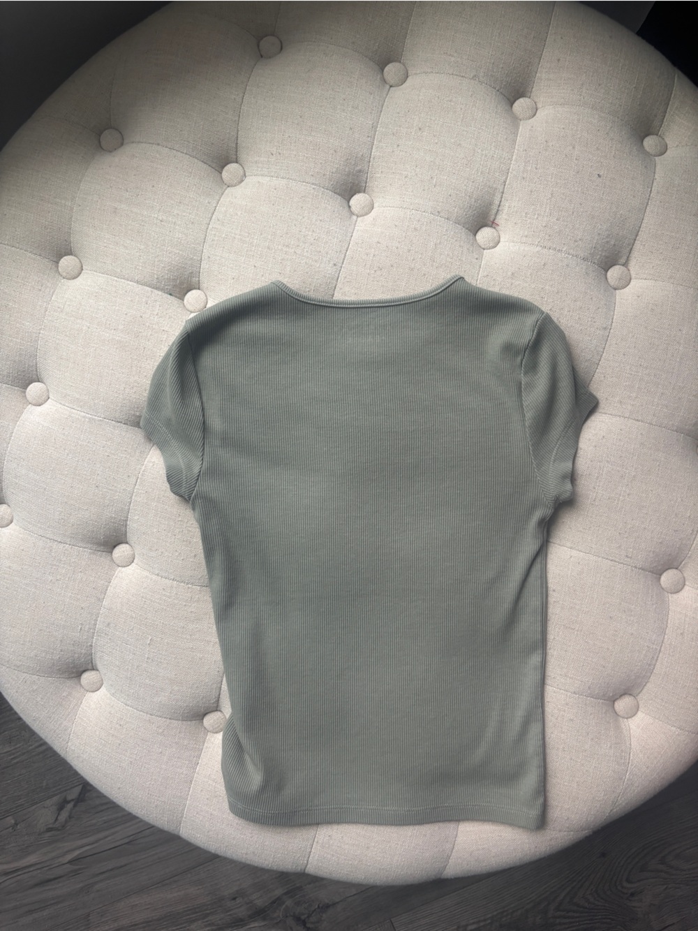 American Eagle Outfitters Olive Green Salem Graphic Short Sleeve Tee - Picture 5 of 5
